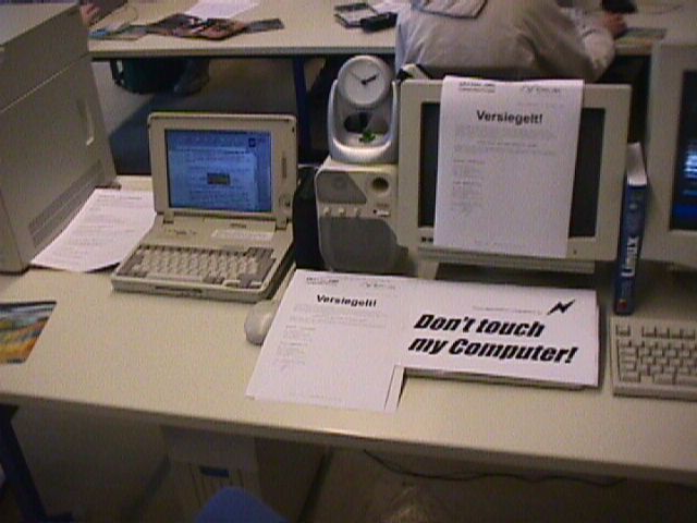 ../_images/1999-12-11-HpCenter-1-MVC-010F.JPG